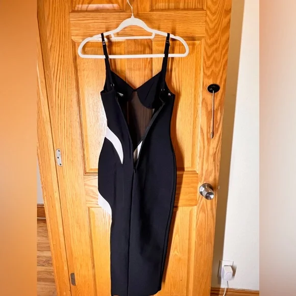 FASHION NOVA SHEER DRESS - Picture 3 of 4